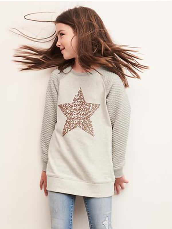 Áo thun dài tay hoạ tiết ngôi sao kim tuyến cho bé gái